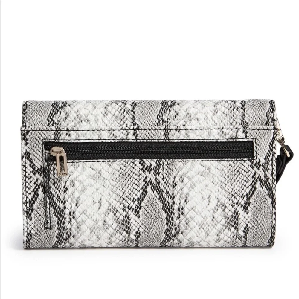New GUESS Women's Wallet